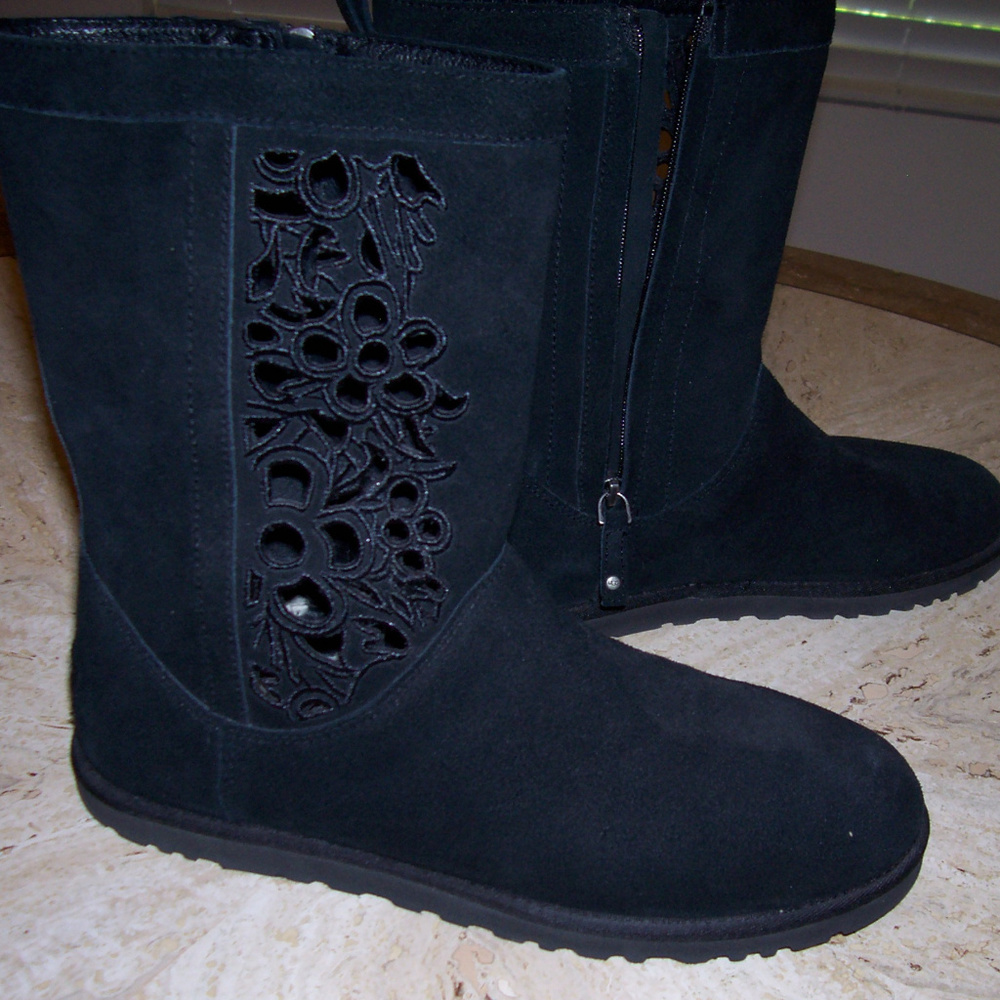 UGGS Women Boots with Lace Cut Out